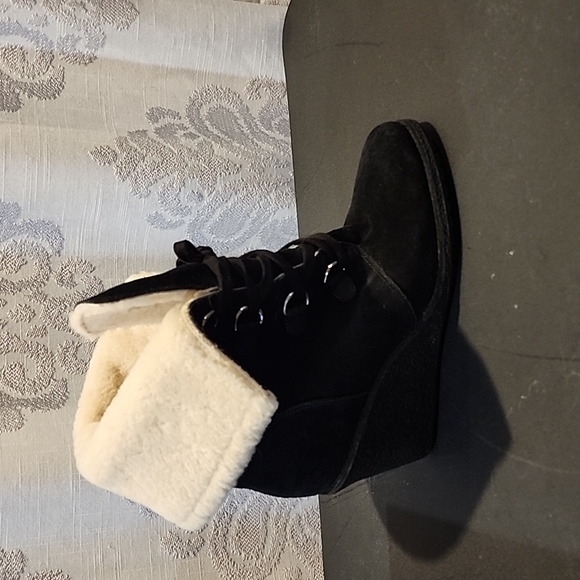Black Suede Cole Haan Nike Waterproof Wedge Boots, sz 11 - Picture 5 of 6